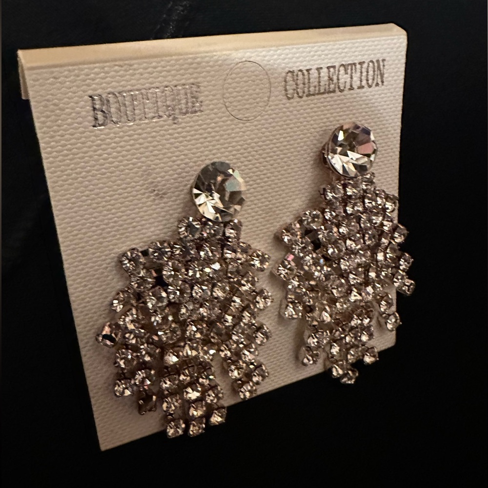 VINTAGE Clip-on Rhinestone Earrings
